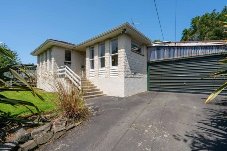 Photo of property in 100 Martin Road, Fairfield, Dunedin, 9018
