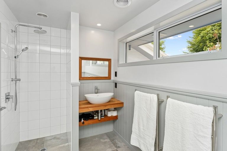 Photo of property in 5 Matipo Street, Waikanae, 5036