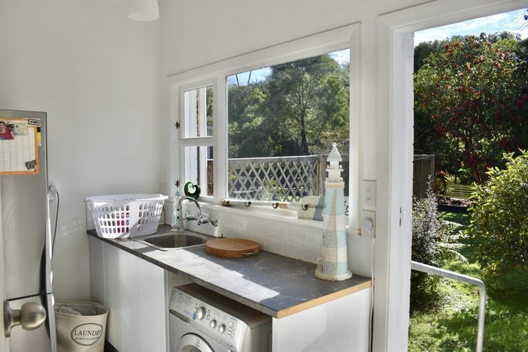 Photo of property in 14b Hariata Street, Otaki, 5512