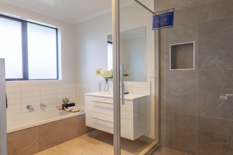 Photo of property in 13 Turutu Place, Long Bay, Auckland, 0630