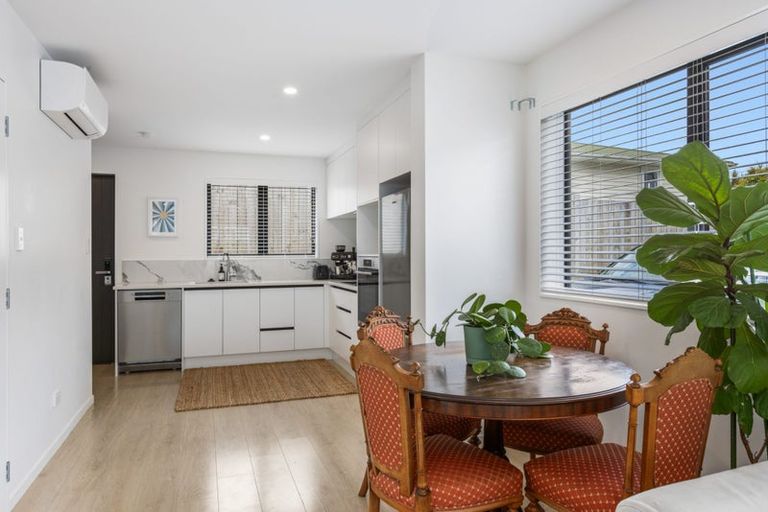 Photo of property in 133b Lancaster Road, Beach Haven, Auckland, 0626