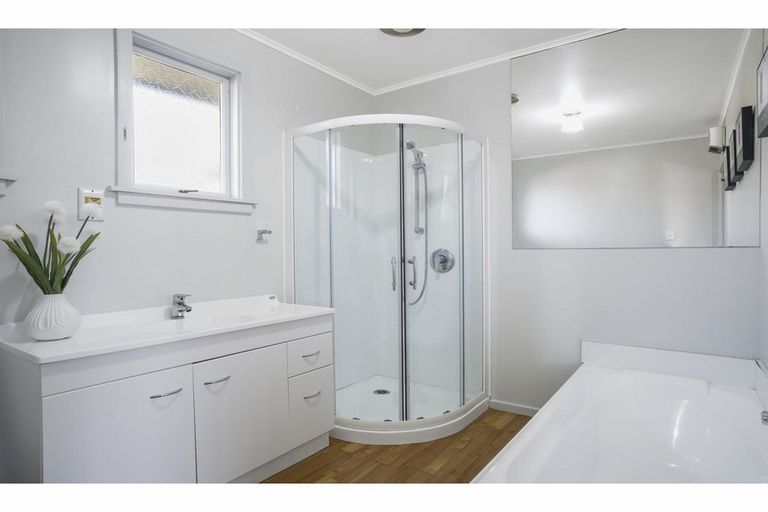 Photo of property in 56 Fern Drive, Halswell, Christchurch, 8025