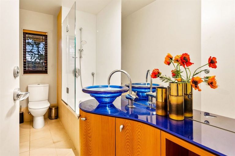 Photo of property in 11 Waimana Avenue, Northcote Point, Auckland, 0627