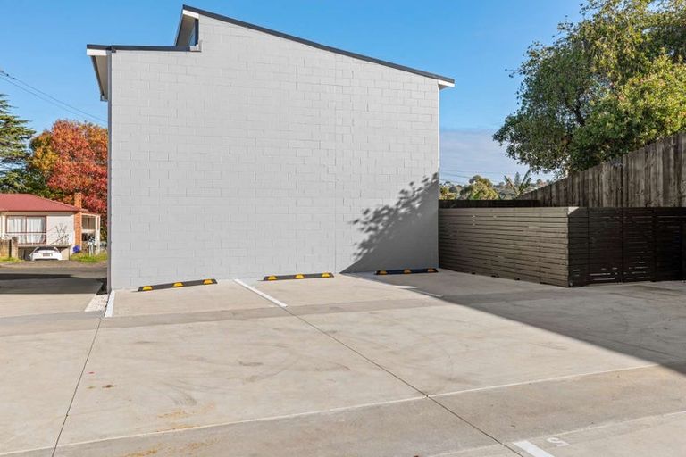 Photo of property in 3/29 Tudor Road, Henderson, Auckland, 0610