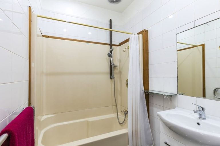 Photo of property in 43 Tirangi Road, Rongotai, Wellington, 6022