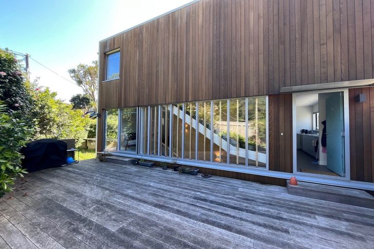 Photo of property in 1/38 Makara Road, Karori, Wellington, 6012