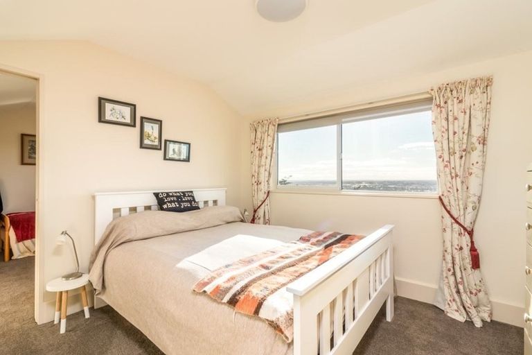 Photo of property in 29 Huntsbury Avenue, Huntsbury, Christchurch, 8022