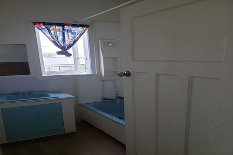 Photo of property in 1/23 Takanini Road, Takanini, 2112