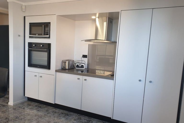 Photo of property in 3a Bury Grove, Strathmore Park, Wellington, 6022