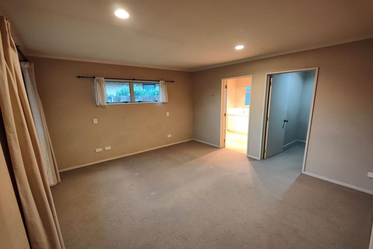 Photo of property in 54 Nottingham Drive, Hamilton East, Hamilton, 3216