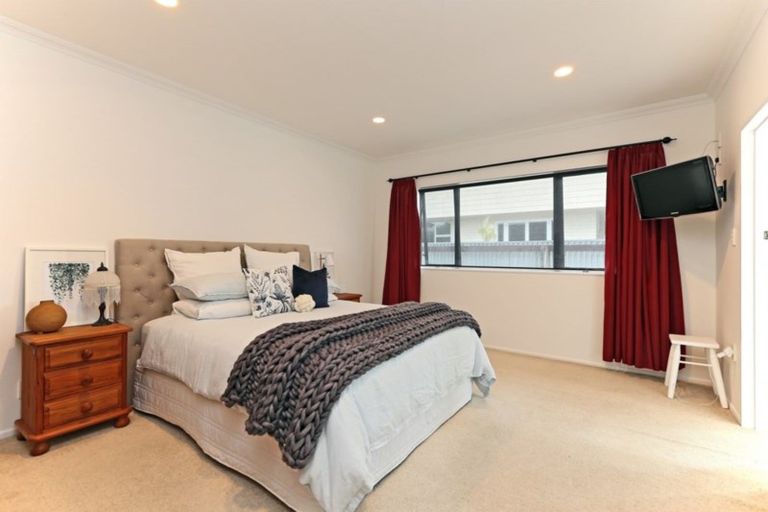 Photo of property in 9 Brown Street, Taradale, Napier, 4112