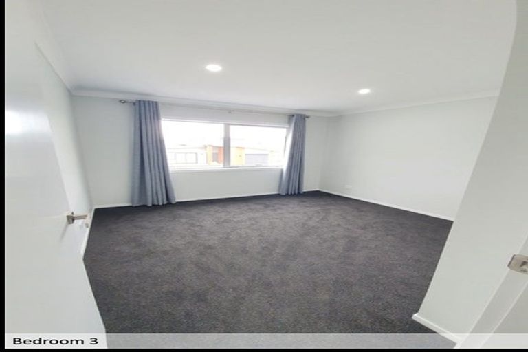 Photo of property in 6 Tieke Lane, Kenepuru, Porirua, 5022