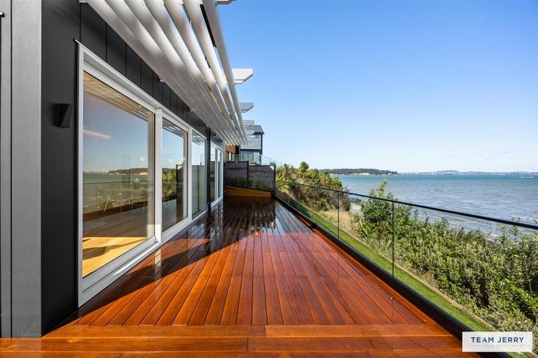 Photo of property in 4 Seawind Way, Hobsonville, Auckland, 0616