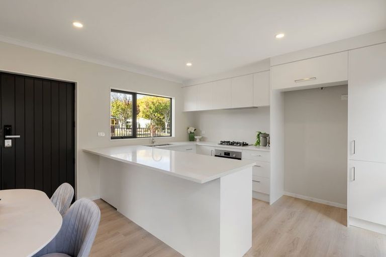 Photo of property in 18 Mount View Road, Melville, Hamilton, 3206