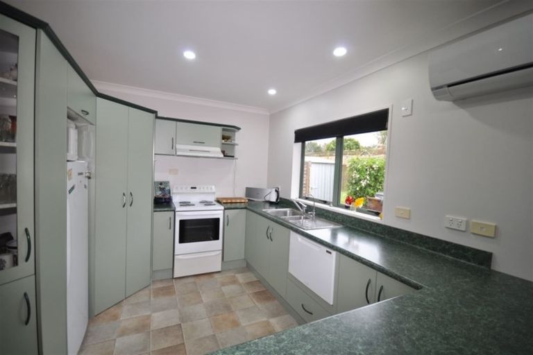 Photo of property in 1 Loveridge Place, Morrinsville, 3300