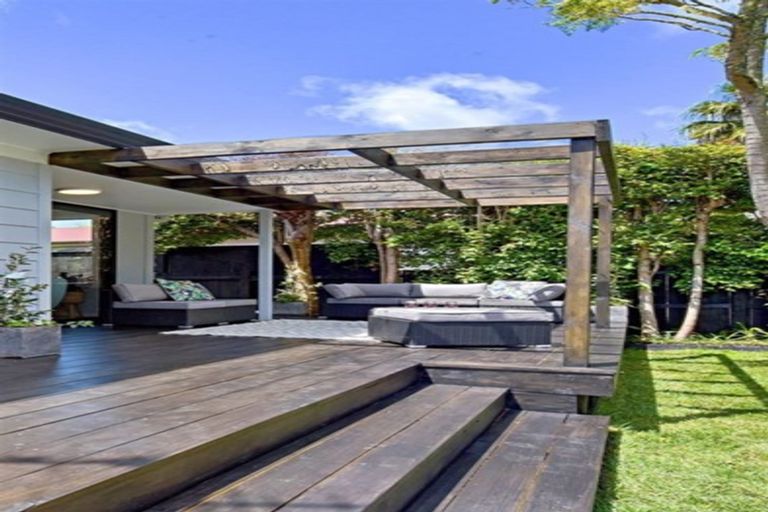 Photo of property in 174 Solar Road, Glen Eden, Auckland, 0602