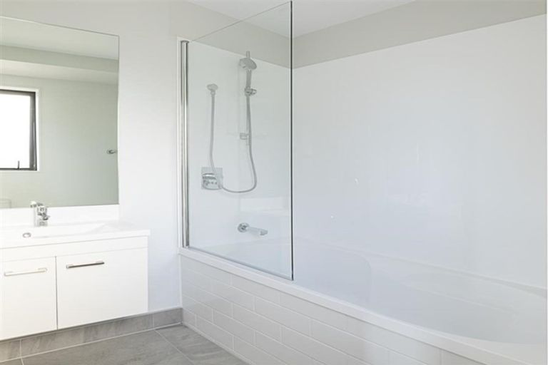 Photo of property in 4 Verdot Close, Kumeu, 0810