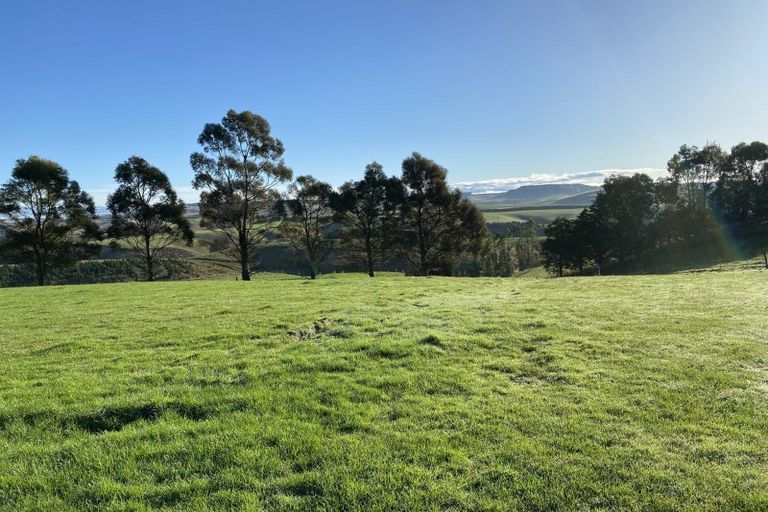 Photo of property in 420 Dunrobin Road, Fuchsia Creek, Oamaru, 9491