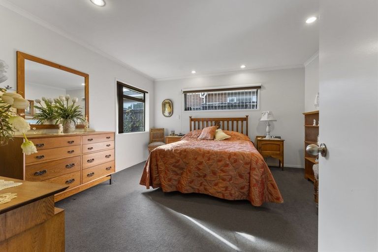 Photo of property in 29c Baring Terrace, Strandon, New Plymouth, 4312