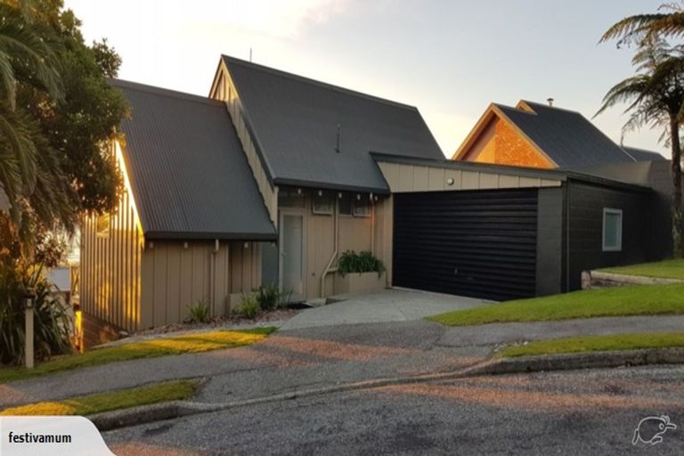 Photo of property in 5 Stanton Crescent, Karoro, Greymouth, 7805