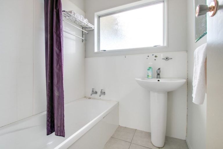 Photo of property in 27 Lyttelton Crescent, Tamatea, Napier, 4112