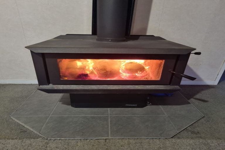 Photo of property in 2 Amberley Beach Road, Amberley, 7410