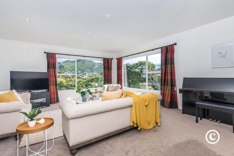 Photo of property in 32a Izard Road, Khandallah, Wellington, 6035