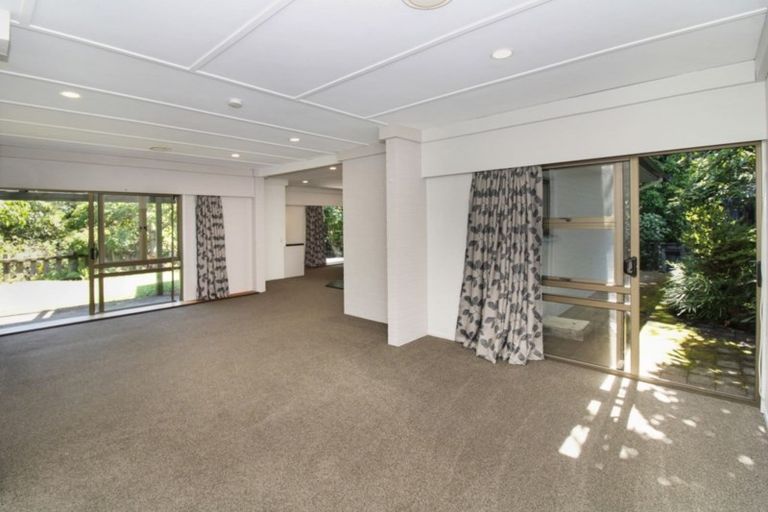 Photo of property in 5a Jensen Place, Frankleigh Park, New Plymouth, 4310