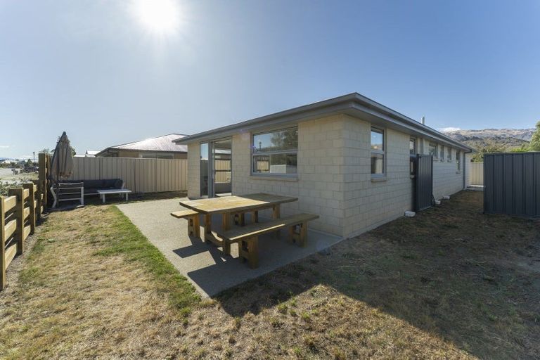 Photo of property in 7 Missy Crescent, Mount Pisa, Cromwell, 9383