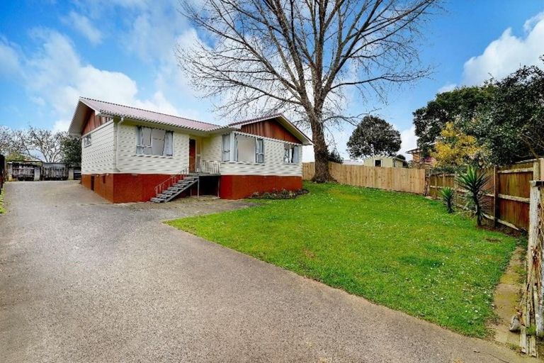 Photo of property in 21 Chrisarda Place, Red Hill, Papakura, 2110