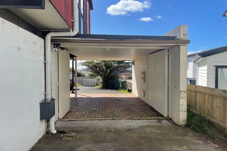 Photo of property in 233a Pakuranga Road, Pakuranga, Auckland, 2010