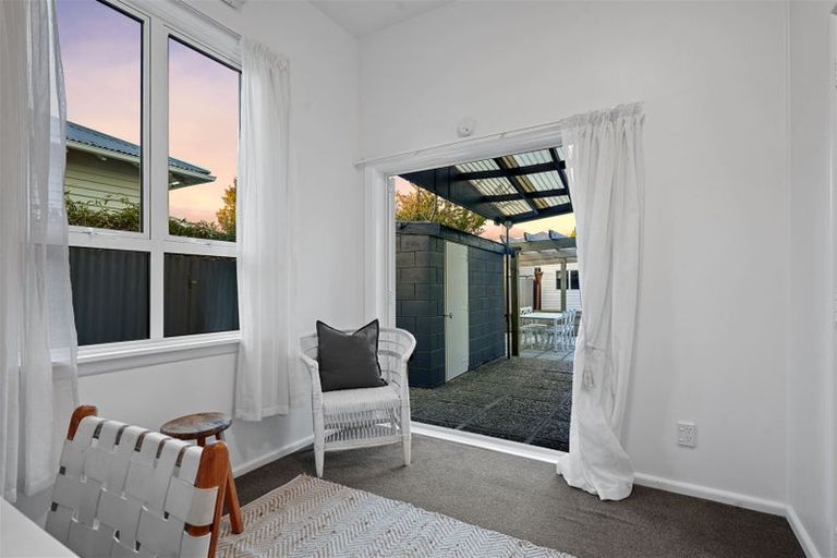 Photo of property in 87 Edward Avenue, Edgeware, Christchurch, 8013