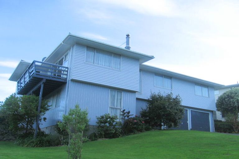 Photo of property in 8 Brora Crescent, Papakowhai, Porirua, 5024