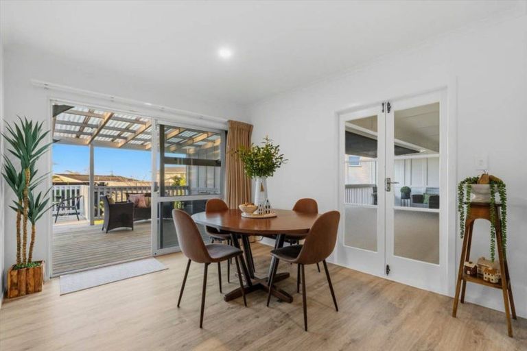 Photo of property in 111 Boucher Avenue, Te Puke, 3119