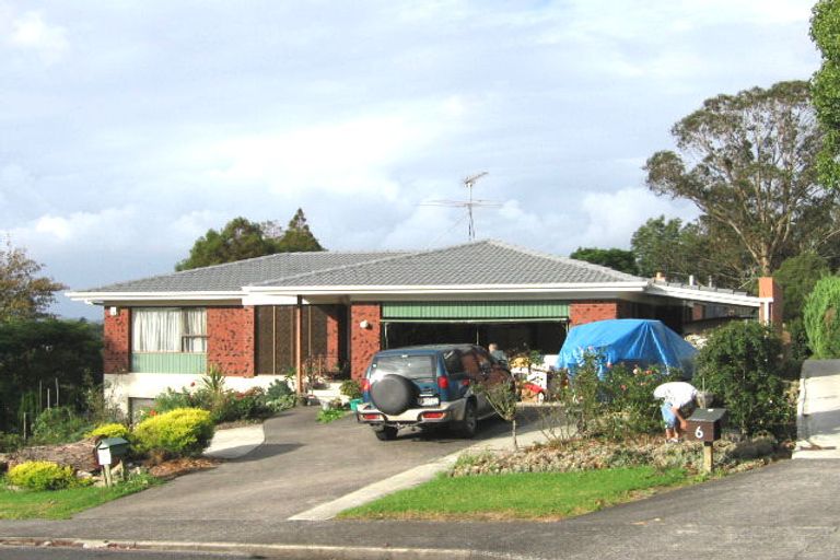 Photo of property in 4 Wairata Place, Te Atatu South, Auckland, 0610