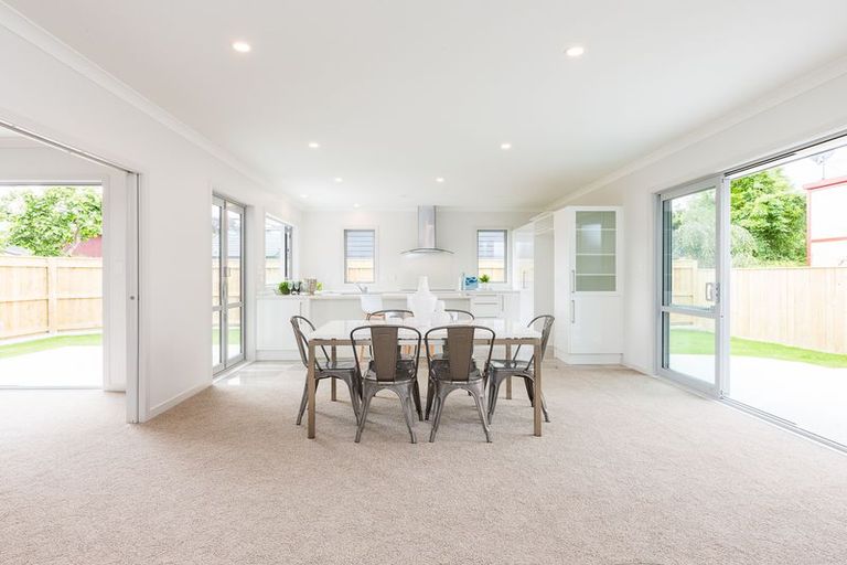 Photo of property in 4 Montgomery Terrace, Hokowhitu, Palmerston North, 4410