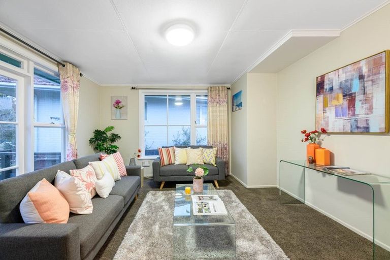 Photo of property in 61 Pomaria Road, Henderson, Auckland, 0610