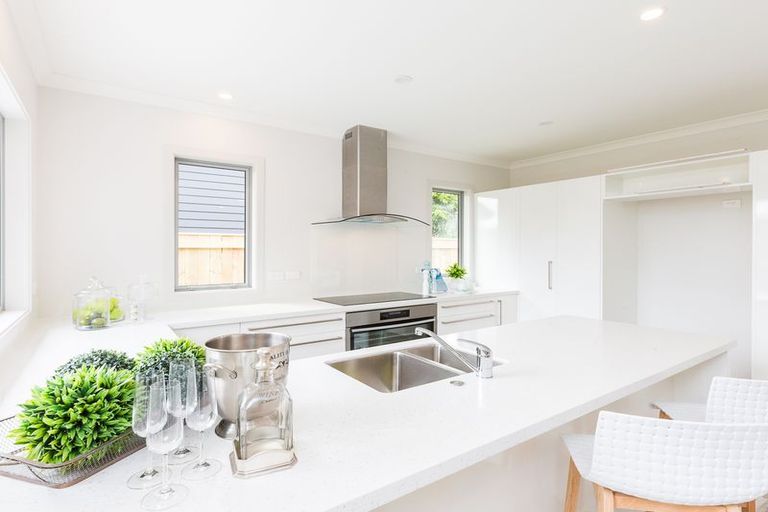Photo of property in 4 Montgomery Terrace, Hokowhitu, Palmerston North, 4410