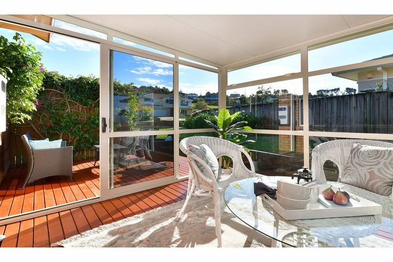 Photo of property in 4 Astor Place, Orewa, 0931