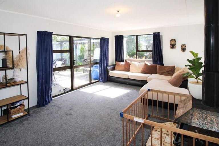 Photo of property in 28 King Street, Carterton, 5713