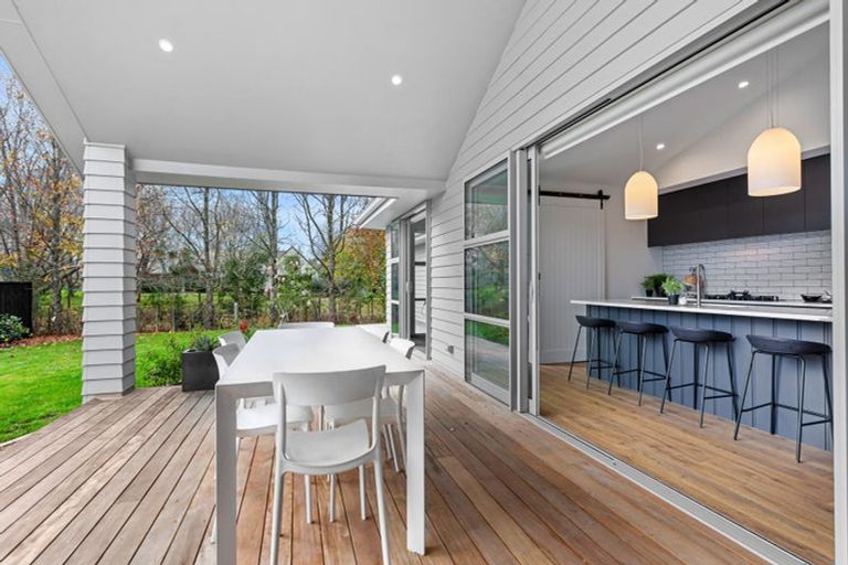 Photo of property in 11 Munro Oak Lane, Clevedon, Papakura, 2582