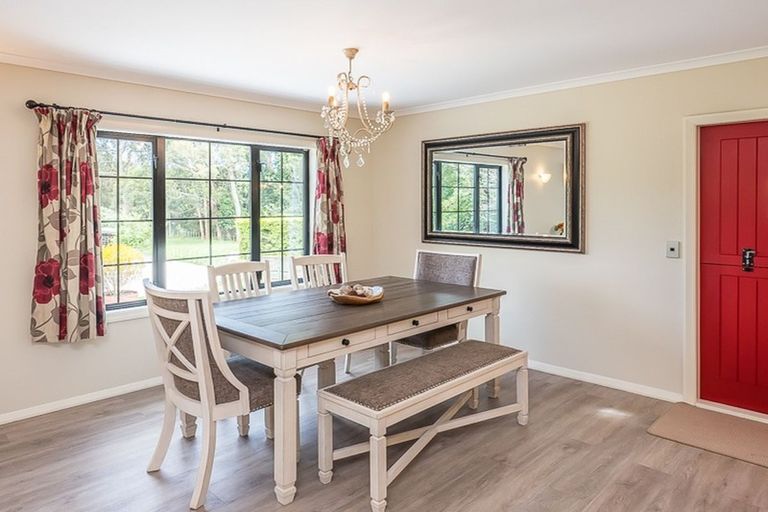 Photo of property in 178 Main Road South, Raumati South, Paraparaumu, 5032