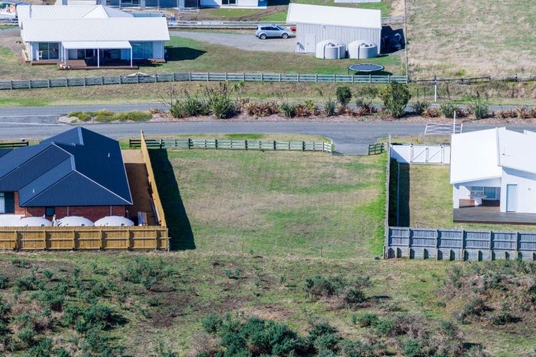 Photo of property in 19 Waitarere Rise Avenue, Waitarere Beach, Levin, 5510