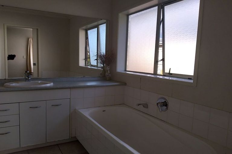 Photo of property in 508 Porchester Road, Randwick Park, Auckland, 2105