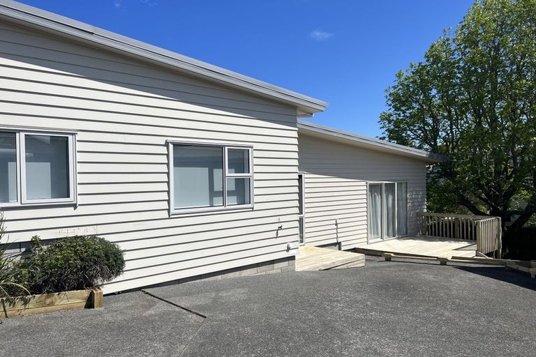 Photo of property in 9b Mackwood Place, Birkdale, Auckland, 0626