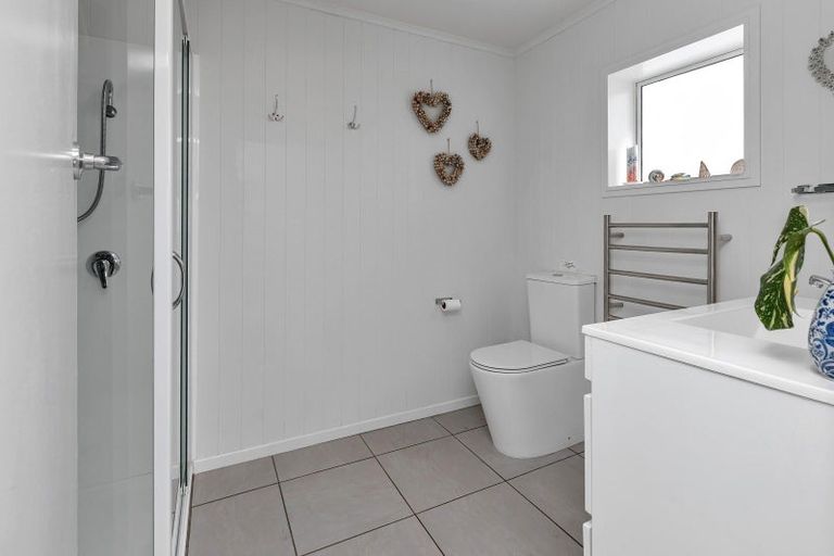 Photo of property in 72 Marsden Point Road, Ruakaka, 0116