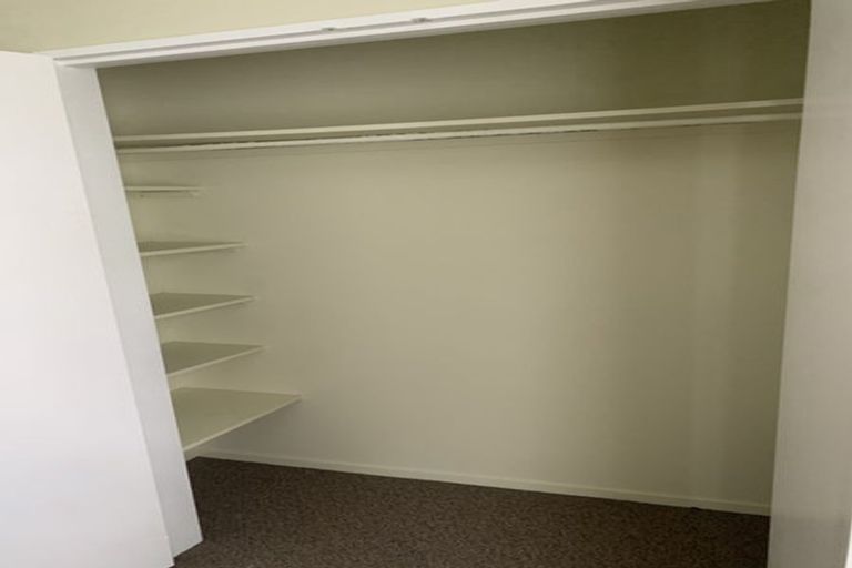 Photo of property in 20 Booth Crescent, Tuakau, 2121