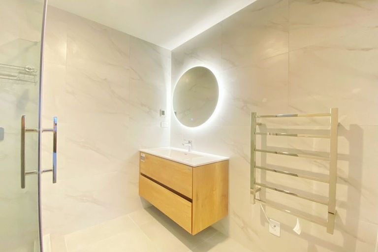 Photo of property in 12 Kea Road, Silverdale, 0932