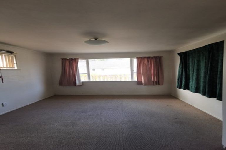 Photo of property in 256 Pakuranga Road, Pakuranga Heights, Auckland, 2010