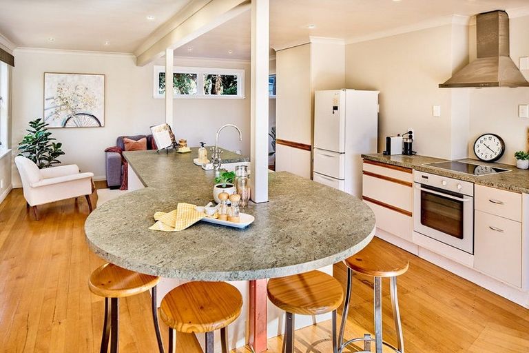 Photo of property in 10 Kotipu Place, Pukerua Bay, 5026